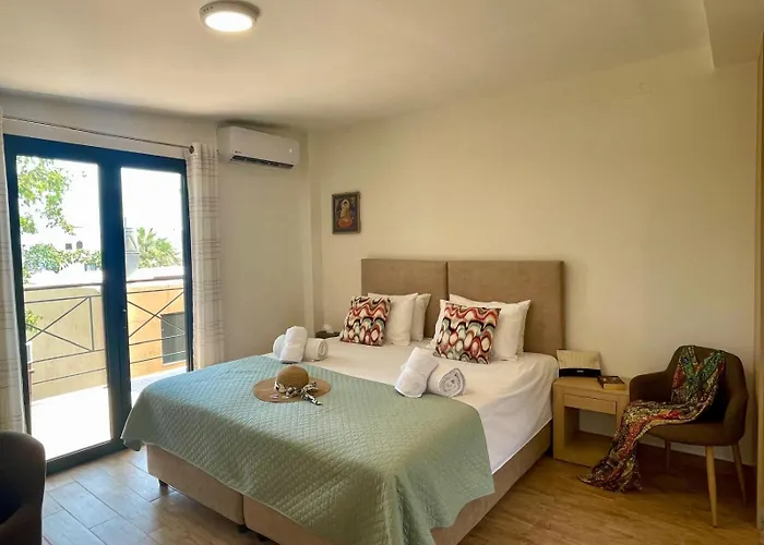 The Secret Treehouse Herszonisszosz