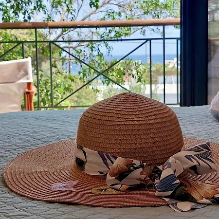 The Secret Treehouse Apartment