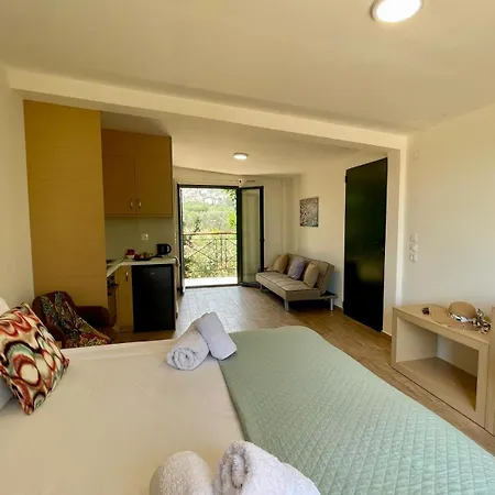 The Secret Treehouse Apartment