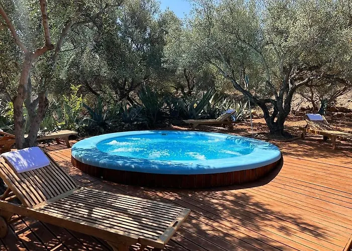 The Secret Treehouse Hersónissos