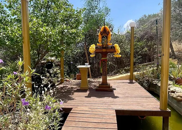 The Secret Treehouse *