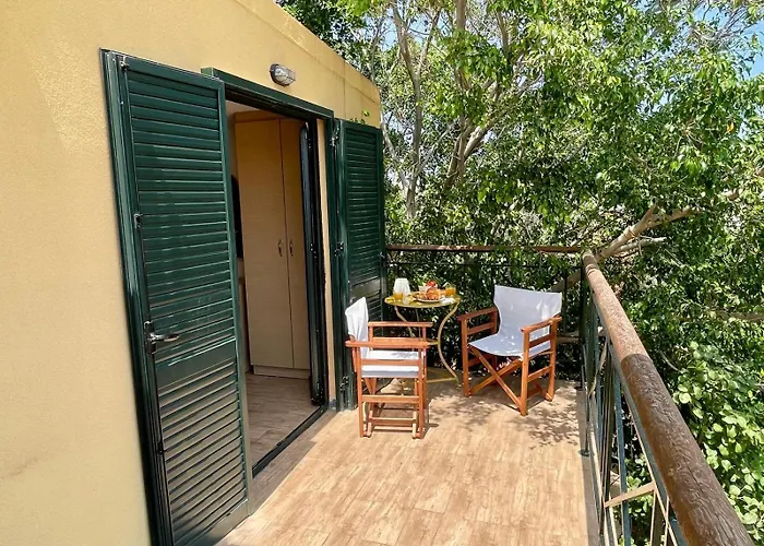 The Secret Treehouse Апартаменти